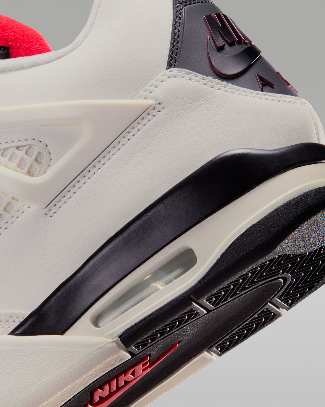 Air Jordan 4 Retro 'Flight Club'