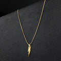 Lightning pendant with golden Roundcut chain